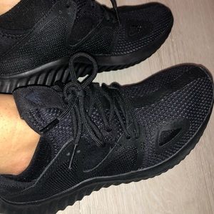 Adidas “Bounce” Sneakers